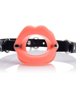 Sissy Mond Gag